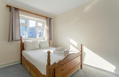 Stepney Green Apartment | Whitechapel 2 Bedroom Flat