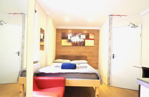 Stepney Green Apartment | Whitechapel Studio with Bathroom & Kitchen 2S