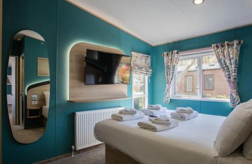 Bembridge Other | Whitecliff Bay Holiday Park