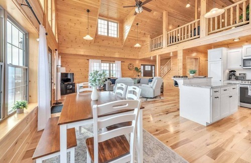 Vermontville Cabin | Whiteface Mtn Views Adirondack Mountain Hottub