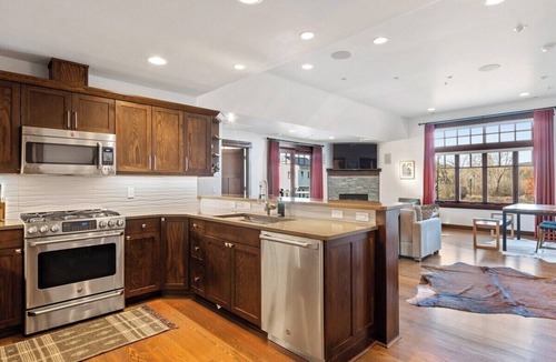 Whitefish Condo | Whitefish Condo, just steps from Downtown!