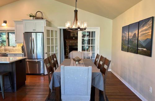 Whitefish House | Whitefish Home, 3 BED 2 BATH, Sleeps 7, Hot Tub, AC