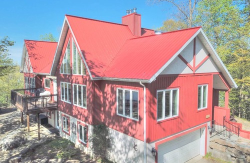 Jones Falls House | Whitefish Lodge- on the Rideau Lakes