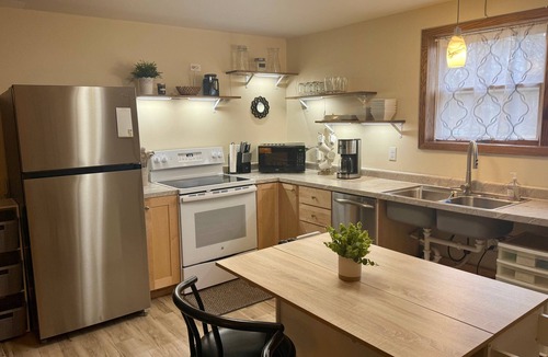 Billings Park Apartment | Whitehouse Retreat Suite Apt | Near River & Duluth