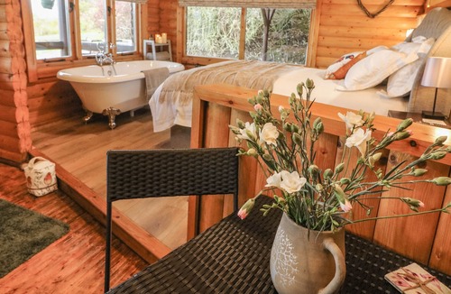 Barnoldswick Cottage | WHITEMOOR LODGE, pet friendly, with open fire in Salterforth