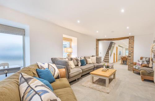 Trawden House | Whiteoak Cottage