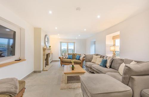 Trawden House | Whiteoak Cottage