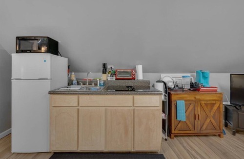 Cross-County Apartment | WhiteOak Studio @ Patterson Place/1Gig AT&T Fiber