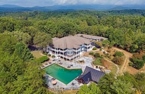 Ellijay House | Whitepath Lodge & Resort #A