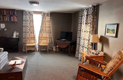 Coon Rapids House | Whiterock Conservancy - Oakridge Farmhouse