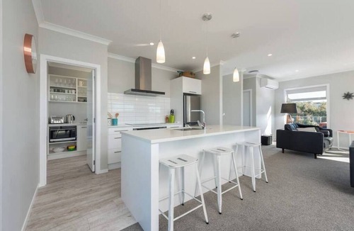 Papamoa Beach House | Whitesands Beach House