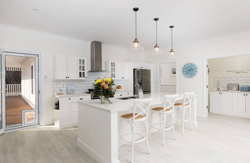 Pindimar House | Whitesands of Pindimar