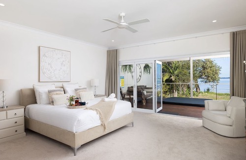 Pindimar House | Whitesands of Pindimar