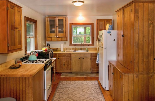Town of Jerusalem Cabin | Whitetail Pines Cabin