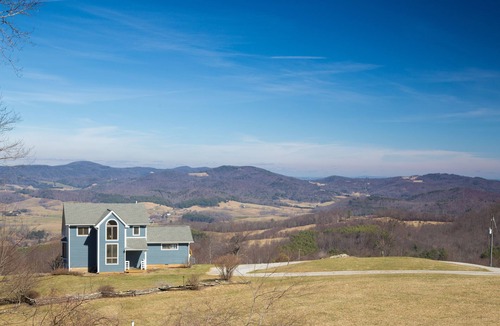 Independence House | Whitetail Spur - Panoramic Valley View!