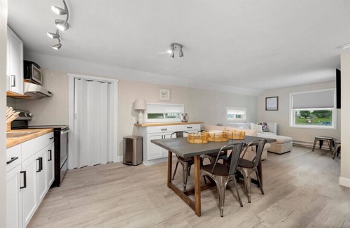 South Bay House | "Whitewater-The Genoa" on Oneida Lake/Sleeps 8!