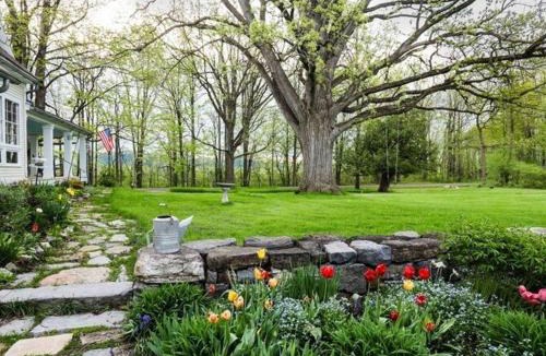 Addison Bed & Breakfast | Whitford House Cottage