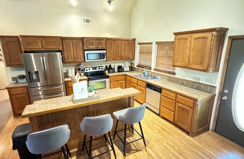 Vian House | Whitley and Cooper’s Sweet Retreat, Tenkiller Lake