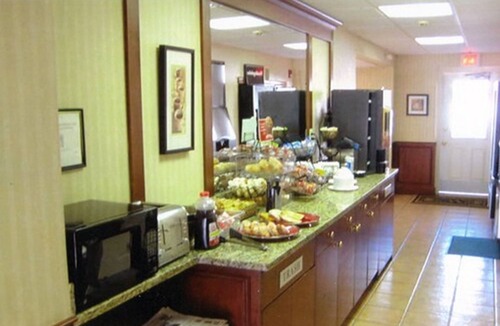 Huntington Station Hotel | Whitman Motor Lodge