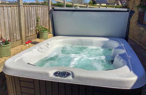 Eleighwater House | Whitney Cottage