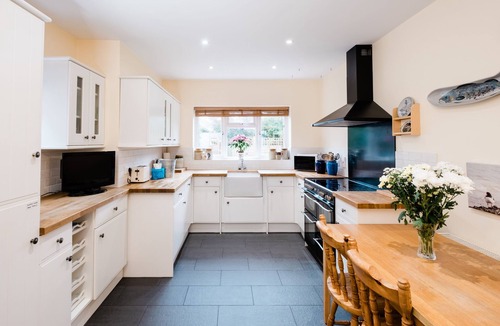 Swalecliffe House | Whitstable's Beachcombers, sleeps 10, Dog friendly