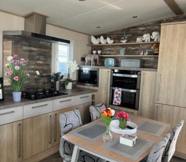 Seasalter Resort | Whitstable tranquility