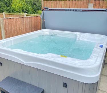 Hardstoft House | Whittonlodge sleeps28 Hottub pool table