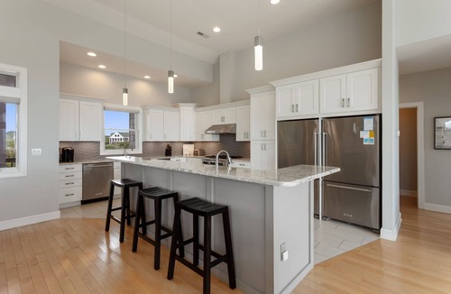 Southern Shores House | Who's On First: Oceanfront, Pool, Theater, Elevator