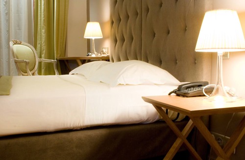 Quartier de la Porte-Saint-Denis Hotel | WHO - Windsor Hotel Opera