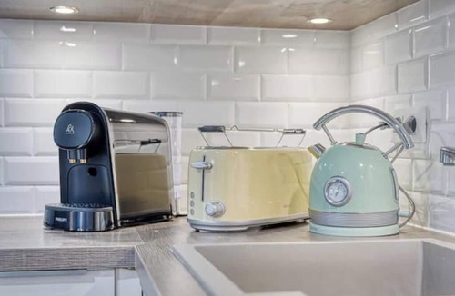 Chessy Apartment | Whole Apartment : Apartment in Residence - Montévrain, France