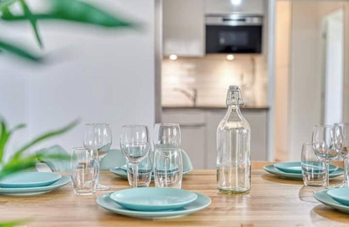 Chessy Apartment | Whole Apartment : Apartment in Residence - Montévrain, France