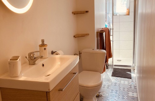 Quartier Pasteur House | Whole apartment: Under the Clouds