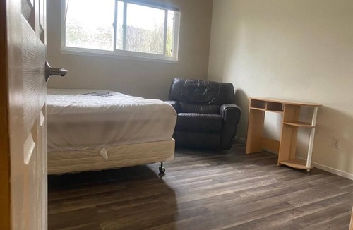 Sacramento Hostel | WHOLE Family - Rosemont - Hostel