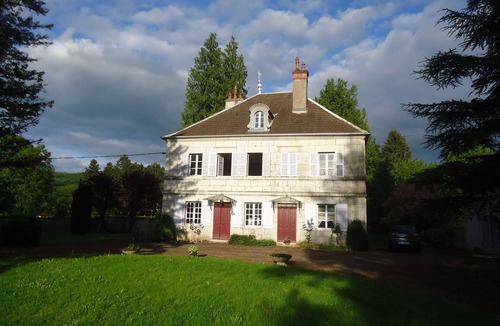 La Chapelle-sur-Furieuse House | Whole house sleeps 10