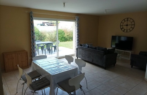 Boutiers-Saint-Trojan House | Whole house near Cognac