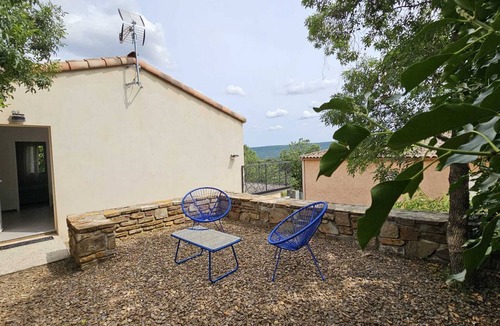 Le Bosc Apartment | Whole house escape nature