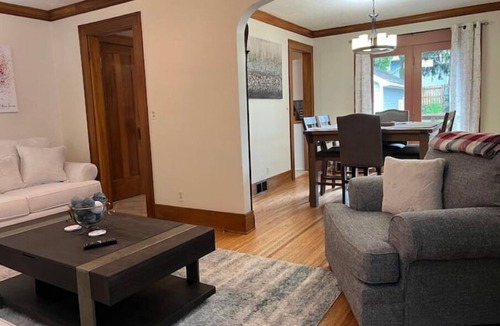 North Greece House | Whole house - Fenced Yard - New Inside