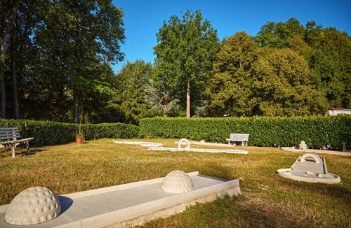 Saint-Cheron House | Whole house