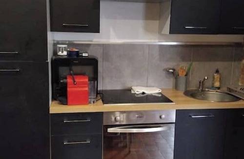 Caudry House | Whole house in town, pets welcome