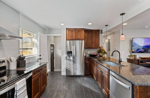 Jewell Heights - Hoffman Heights House | Whole House Relaxing Oasis by Fitzsimmons Campus