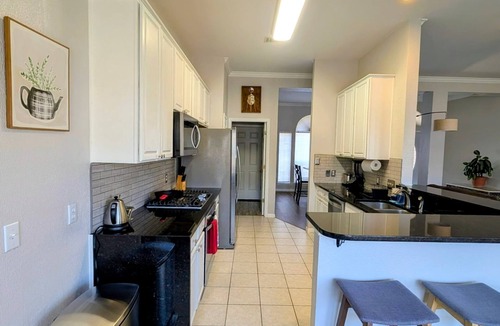 Pflugerville House | Whole house with a Texas sized lot