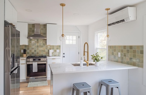 Mount Marion House | Whole Modern House on Trestle Trail