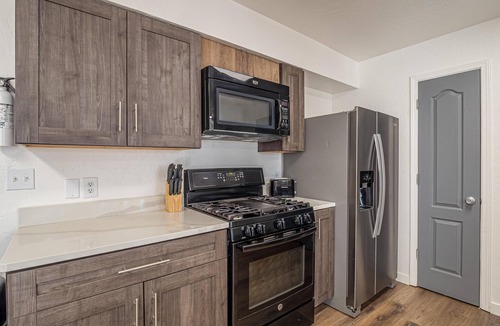 Fruita House | Whomping Willow: Downtown Retreat with Hot Tub
