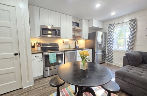 Wellborn House | Whoop! Barndo with Pool access