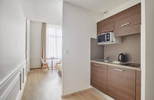 Comedie Apartment | Wi-Fi + Climatisation ! Studio spacieux au Centre