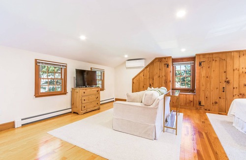 Osterville House | Wianno Ave Home With Pool