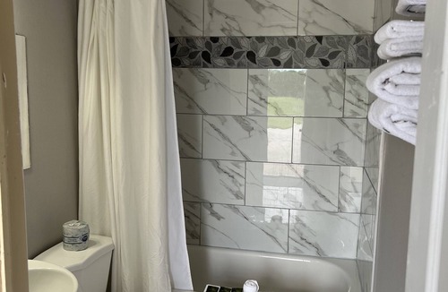 Wiarton Hotel | Wiarton willys inn