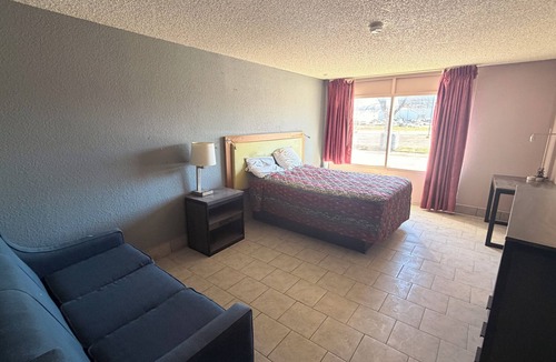 Wichita Hotel | Wichita's Sunrise inn & Suites