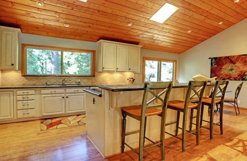 Pollock Pines House | Wicker Moose Manor - 3600 Sq Ft Multi-Family Getaway!