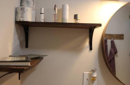 Pulaski Park Apartment | Wicker Park 1-BR Walk to Train & Grocery Easy Downtown Access